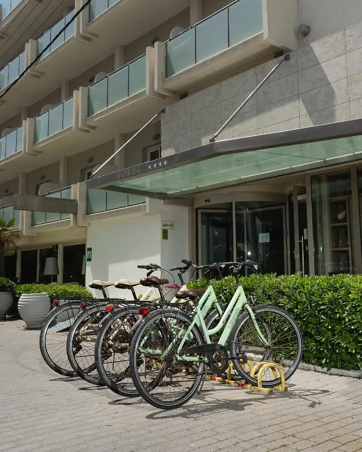 Golden Star City Resort Peraia