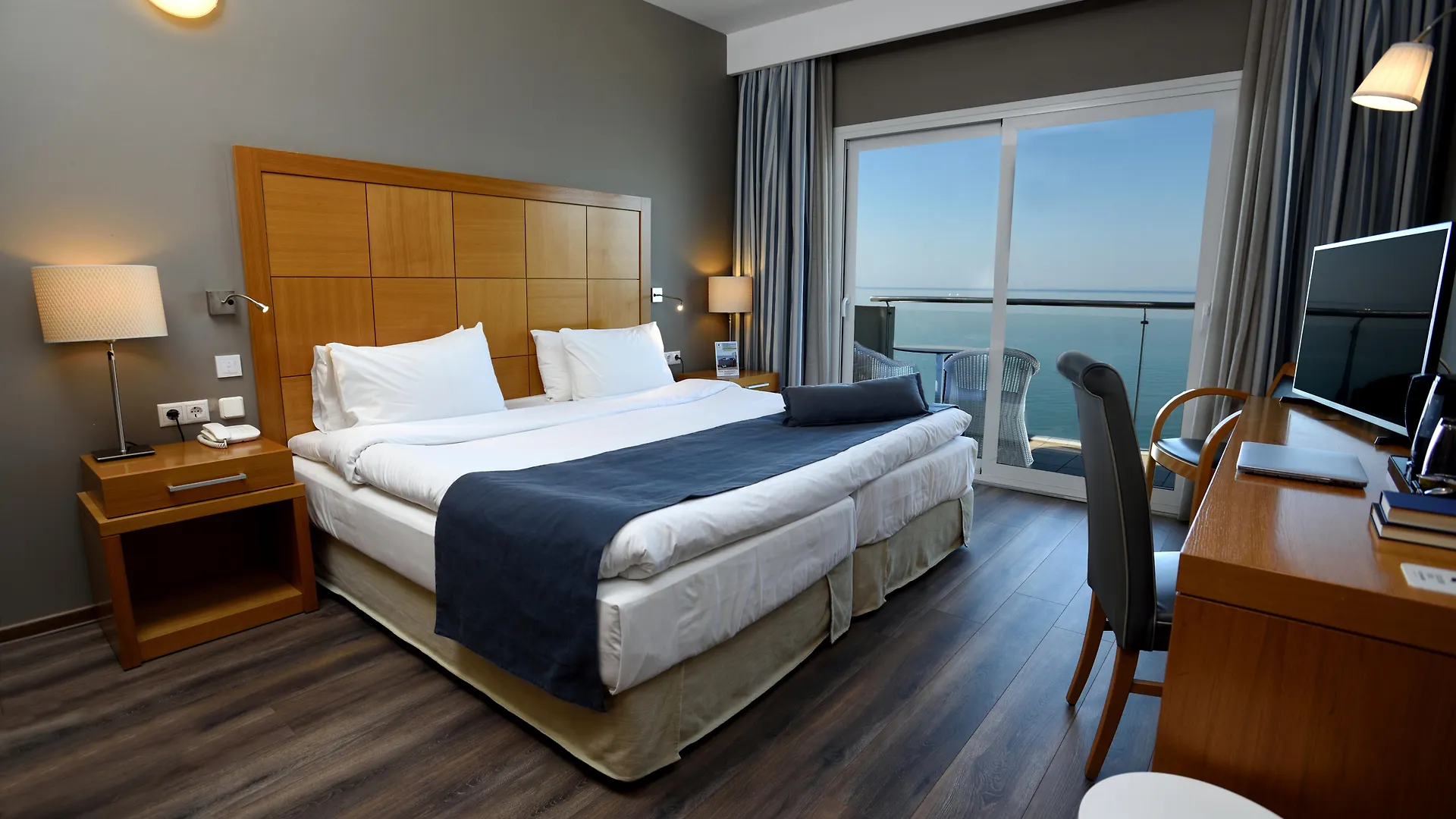 Golden Star City Resort Peraia  Hotel