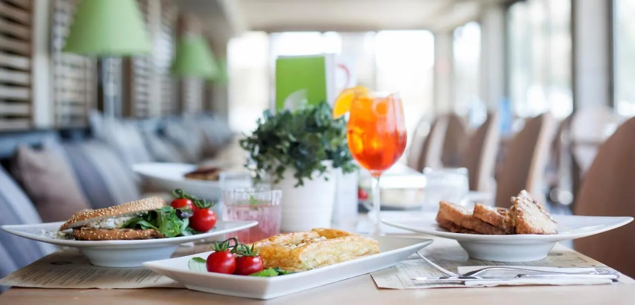 Golden Star City Resort Peraia